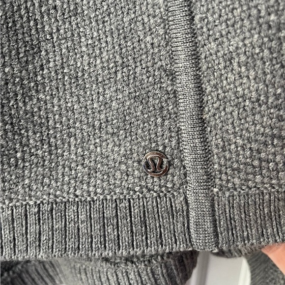 Lululemon Gray Asymmetrical Poncho - Picture 5 of 8